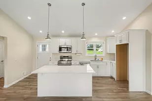 3273 White Heron Ln, Battle Creek, MI 49015 - Photo 6