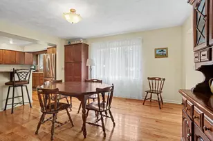 4216 Lake Forest Dr, Kalamazoo, MI 49008 - Photo 10