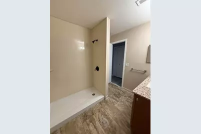 7708 Manor Circle #Apt 103, Westland, MI 48185 - Photo 12