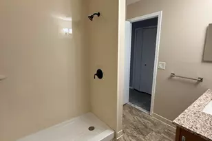 7708 Manor Cir, Westland, MI 48185 - Photo 12