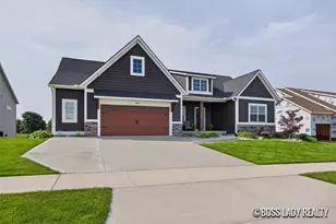 9560 Fields Dr, Zeeland, MI 49464 - Photo 2