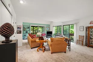 271 Fairway Ct, Plainwell, MI 49080 - Photo 8