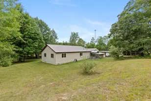 11642 S Woodland Dr, Cadillac, MI 49601 - Photo 30
