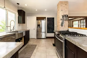 517 Eastern Ave NE, Grand Rapids, MI 49503 - Photo 10