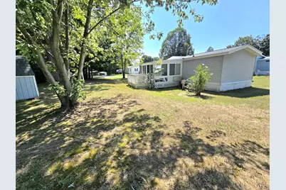 184 Birch Court, Muskegon, MI 49445 - Photo 4
