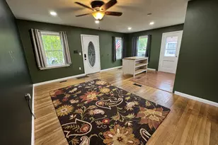 546 Northwestern Dr, Adrian, MI 49221 - Photo 4