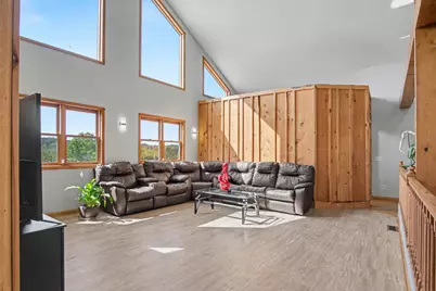 332 N Warner Avenue, Fremont, MI 49412 - Photo 8