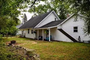 1080 Bellway Ave, Norton Shores, MI 49441 - Photo 4