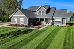 9139 Lanning Ln, Brighton, MI 48116 - Photo 2