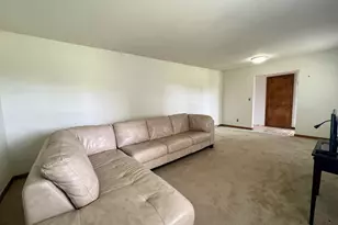 3091 S Hillsdale Rd, Hillsdale, MI 49242 - Photo 4