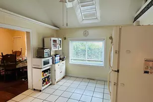 510 Cypress St, Manistee, MI 49660 - Photo 8