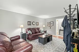 14122 Hubbard St, Livonia, MI 48154 - Photo 6