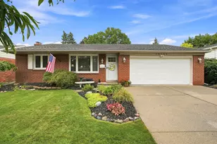 14122 Hubbard St, Livonia, MI 48154 - Photo 4