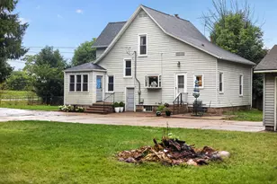 1391 Belleview Dr, Ionia, MI 48846 - Photo 2