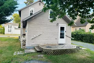 510 Cypress St, Manistee, MI 49660 - Photo 6