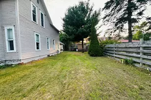 510 Cypress St, Manistee, MI 49660 - Photo 4
