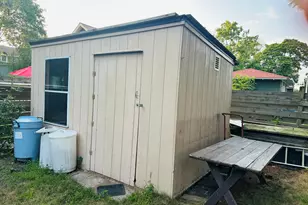 510 Cypress St, Manistee, MI 49660 - Photo 34