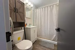 214 S 22nd Street S, Battle Creek, MI 49015 - Photo 8