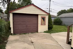 6464 Weddel St, Taylor, MI 48180 - Photo 2