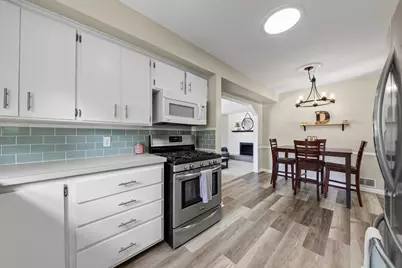 11025 Mayfield Street, Livonia, MI 48150 - Photo 8