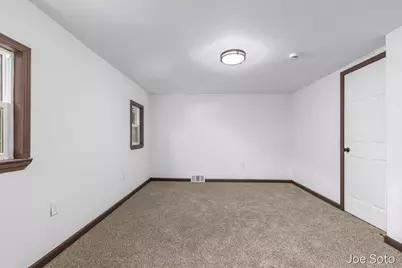 117 E Wright Avenue, Shepherd, MI 48883 - Photo 24