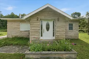 9129 3rd St, Berrien Springs, MI 49103 - Photo 2