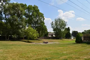 7686 Cherrywood Dr, Westland, MI 48185 - Photo 8