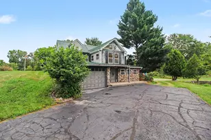 123 S Freer Rd, Chelsea, MI 48118 - Photo 4