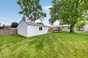 9027 Butwell St, Livonia, MI 48150 - Photo 46