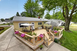 9027 Butwell St, Livonia, MI 48150 - Photo 38