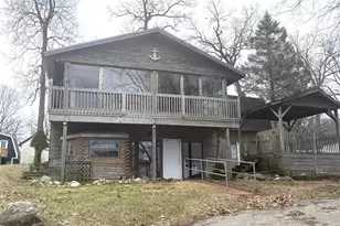 1747 Tennis Ct, Pleasant Lake, MI 49272 - Photo 2