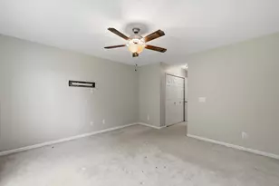 29442 Woodpark Cir, Warren, MI 48092 - Photo 26