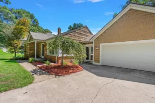 114 River Hills Dr, Holland, MI 49424 - Photo 4