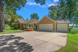 114 River Hills Dr, Holland, MI 49424 - Photo 1