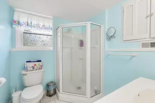 318 Kenway Dr, Lansing, MI 48917 - Photo 20