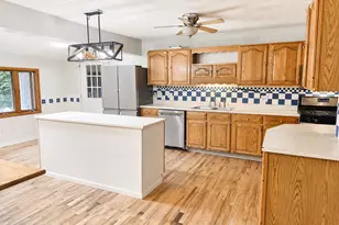 181 Shellenberger Ave, Battle Creek, MI 49037 - Photo 4