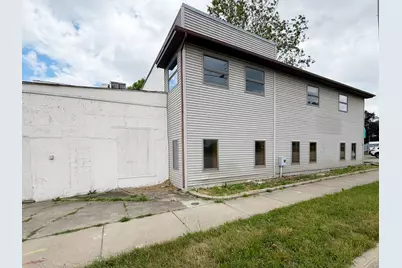 314 E Emmett Street E, Battle Creek, MI 49017 - Photo 2
