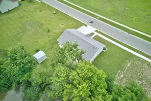 300 Canfield St, Milan, MI 48160 - Photo 52