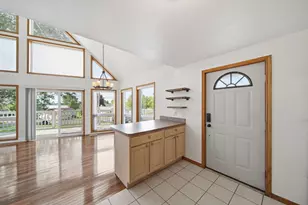 169 Riviera Dr, Brooklyn, MI 49230 - Photo 6