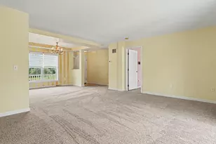 1082 Azalea Dr, Jackson, MI 49201 - Photo 4