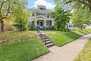 204 Edgewood St, Jackson, MI 49201 - Photo 6