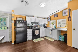 2002 Mt Olivet Rd, Kalamazoo, MI 49004 - Photo 8
