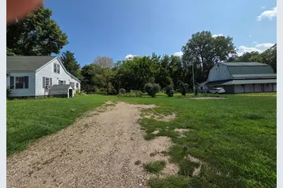 30369 M 40, Paw Paw, MI 49079 - Photo 18