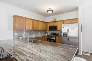 50444 Theodore Ln, Chesterfield, MI 48051 - Photo 6