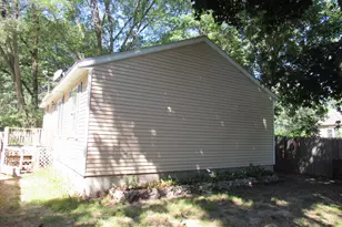 2708 Worden St, Norton Shores, MI 49444 - Photo 4