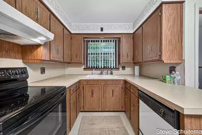928 S Division Street, Whitehall, MI 49461 - Photo 16