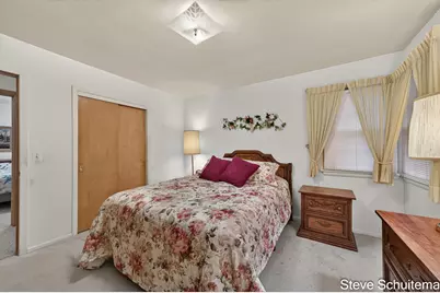 928 S Division Street, Whitehall, MI 49461 - Photo 24