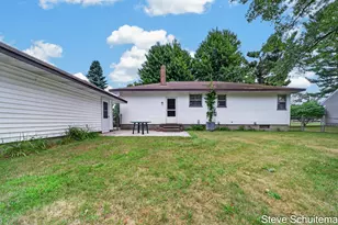 928 S Division St, Whitehall, MI 49461 - Photo 36