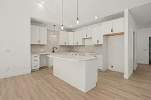5195 Bittersweet Dr, Muskegon, MI 49445 - Photo 10