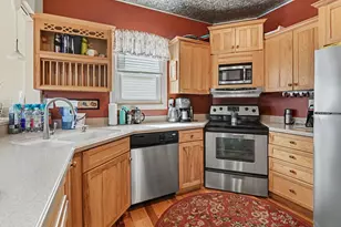309 Michigan Ave, South Haven, MI 49090 - Photo 8